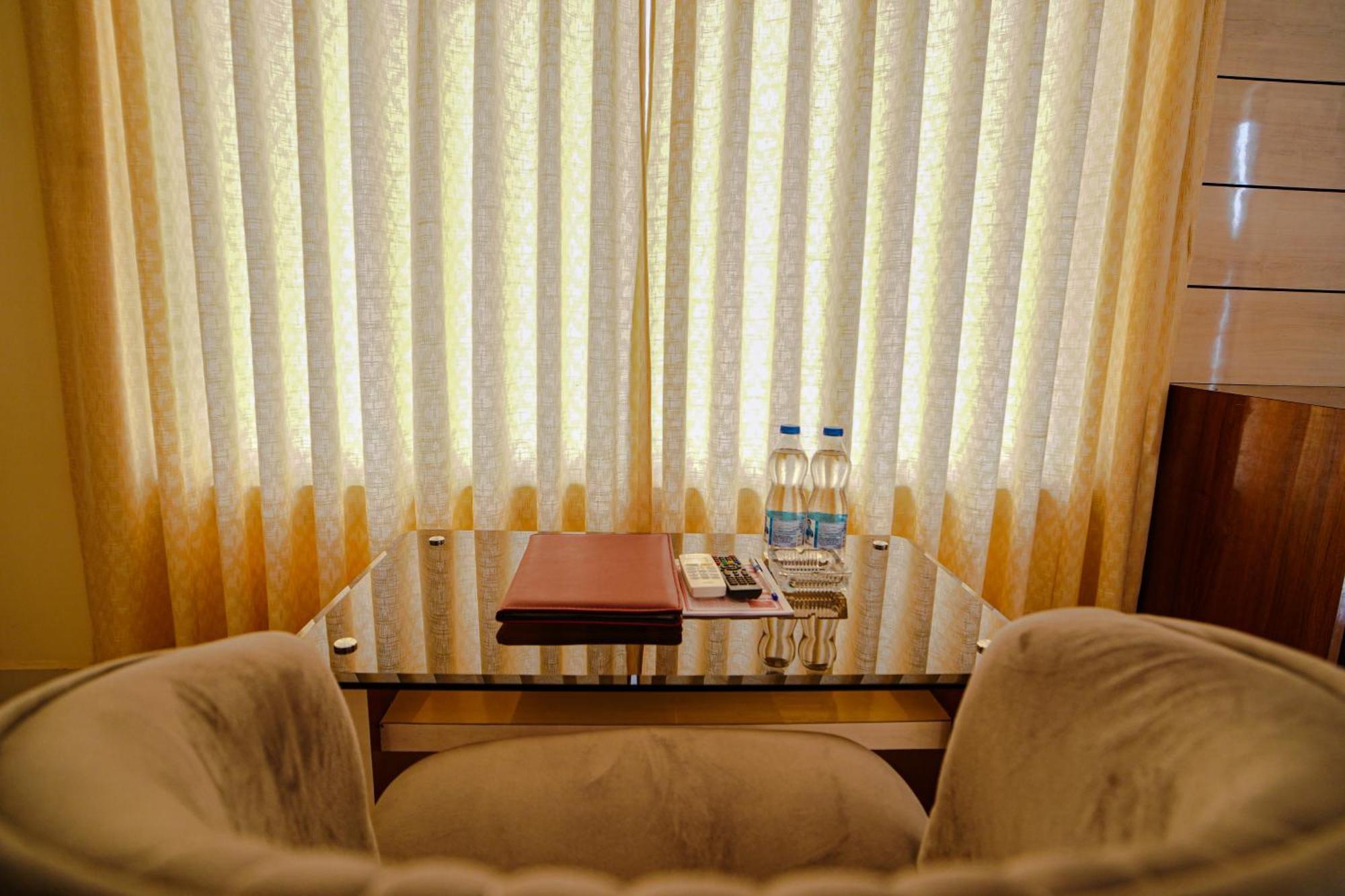 Prasant On Beach Resort !! Lift - Wifi -Restaurant-Parking Facilities-Newly Decorated Room !! Mandarmani Exterior foto