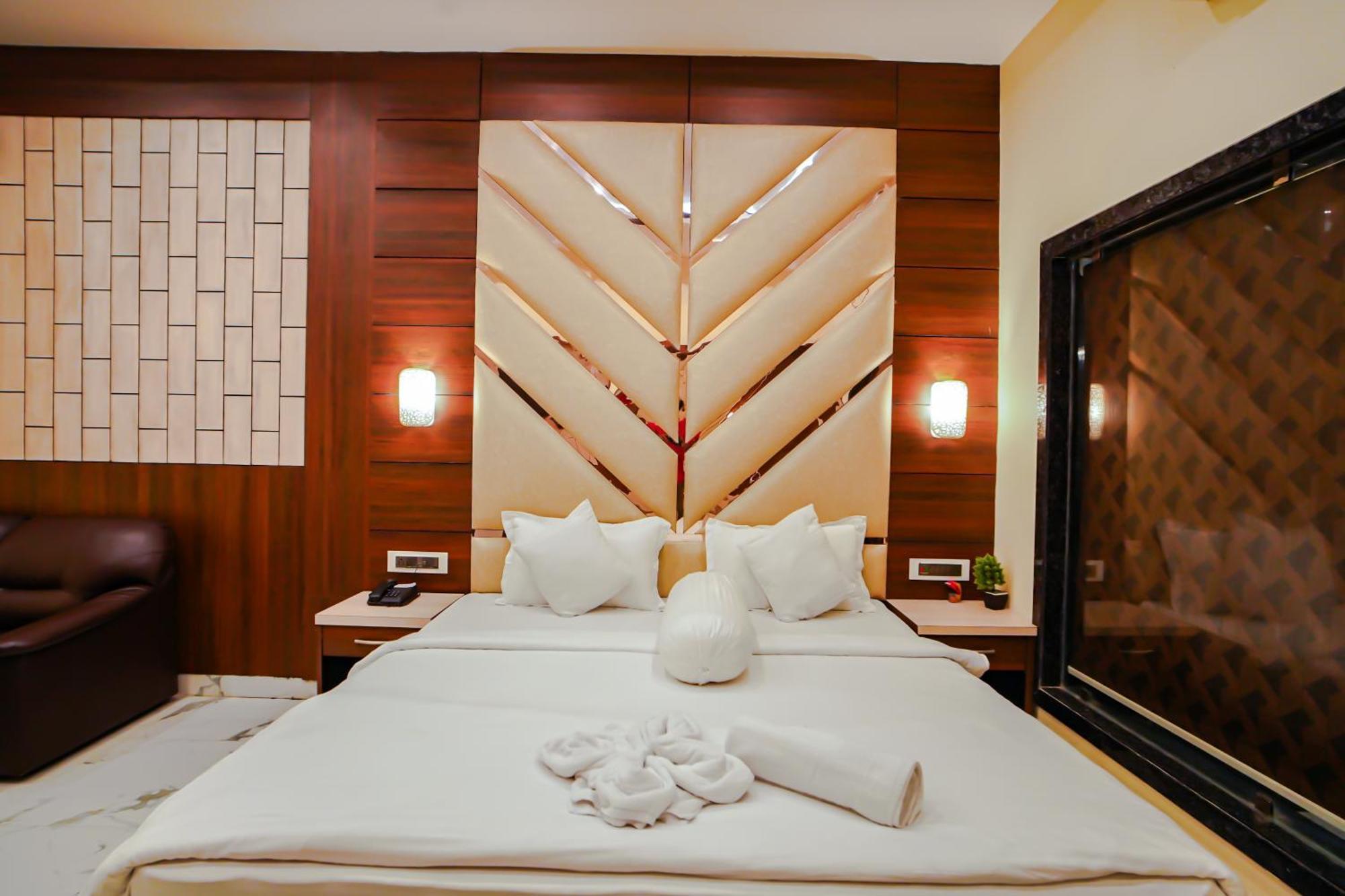 Prasant On Beach Resort !! Lift - Wifi -Restaurant-Parking Facilities-Newly Decorated Room !! Mandarmani Exterior foto