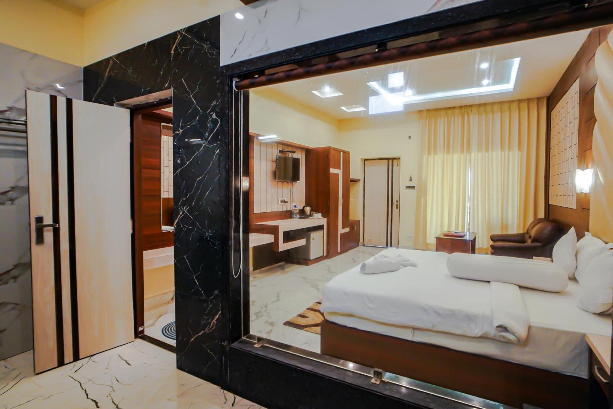 Prasant On Beach Resort !! Lift - Wifi -Restaurant-Parking Facilities-Newly Decorated Room !! Mandarmani Exterior foto