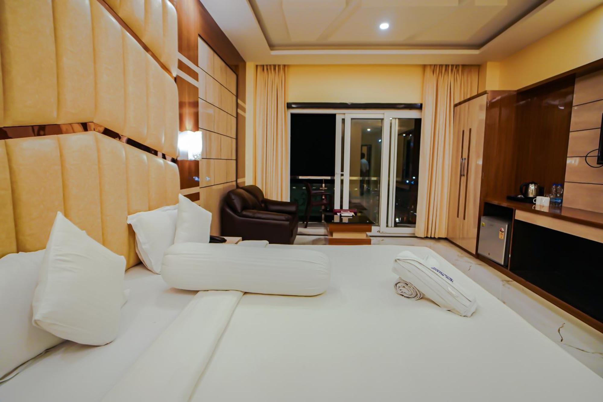 Prasant On Beach Resort !! Lift - Wifi -Restaurant-Parking Facilities-Newly Decorated Room !! Mandarmani Exterior foto