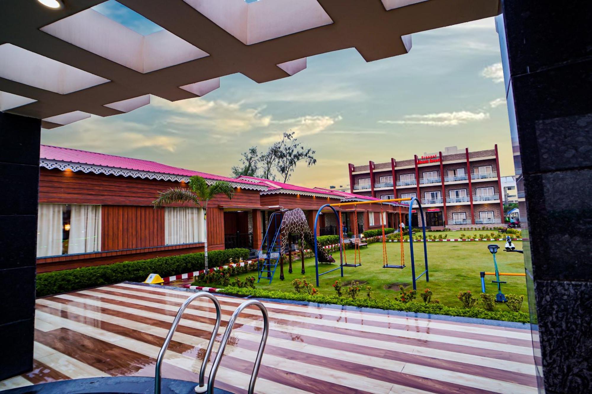 Prasant On Beach Resort !! Lift - Wifi -Restaurant-Parking Facilities-Newly Decorated Room !! Mandarmani Exterior foto