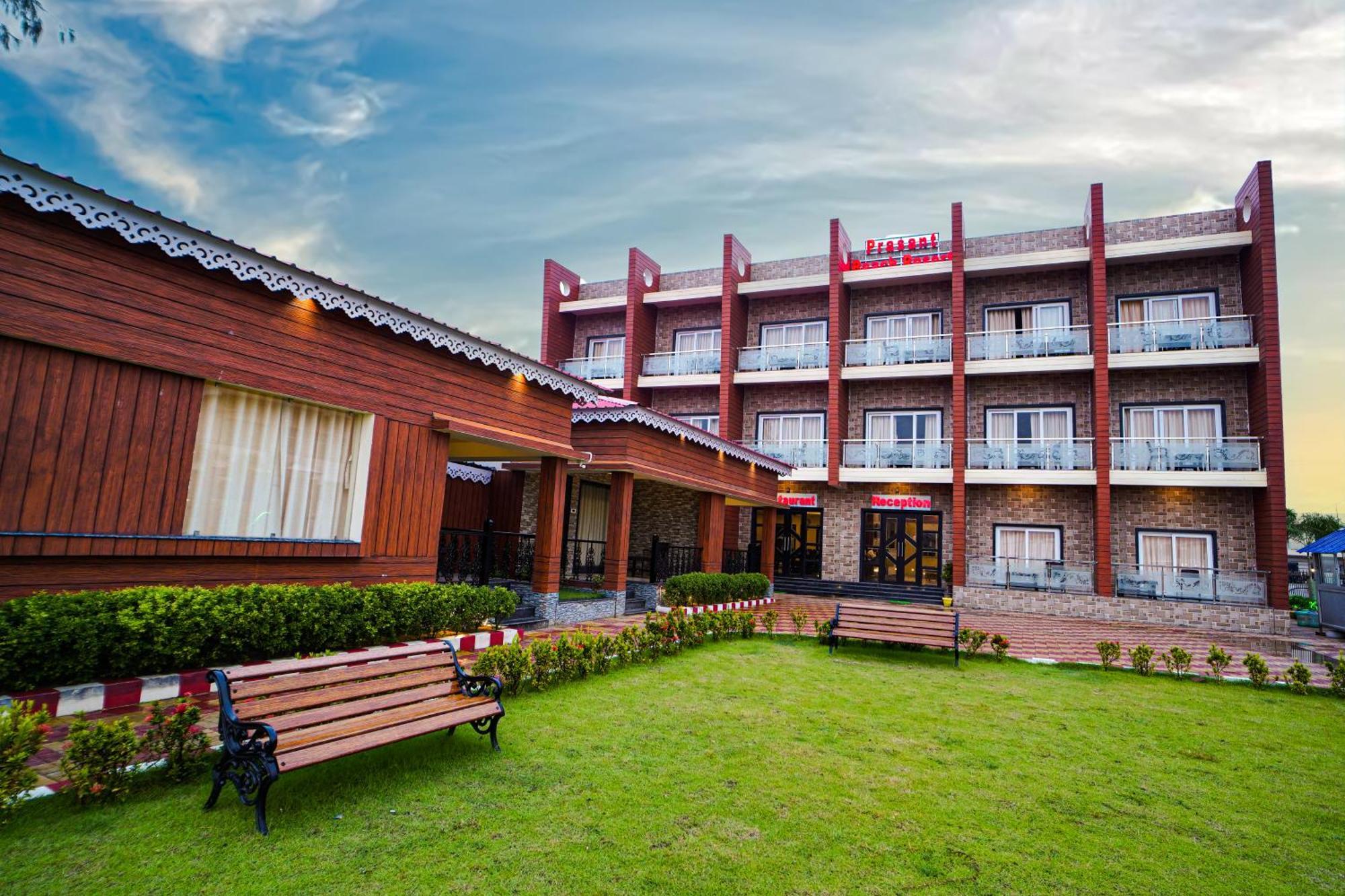 Prasant On Beach Resort !! Lift - Wifi -Restaurant-Parking Facilities-Newly Decorated Room !! Mandarmani Exterior foto