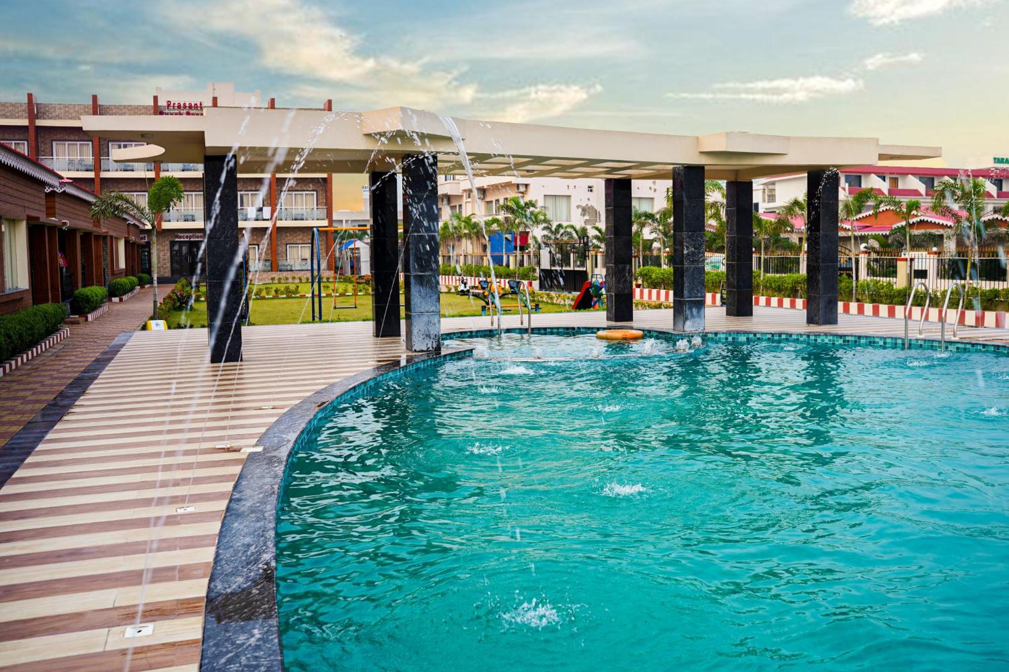 Prasant On Beach Resort !! Lift - Wifi -Restaurant-Parking Facilities-Newly Decorated Room !! Mandarmani Exterior foto